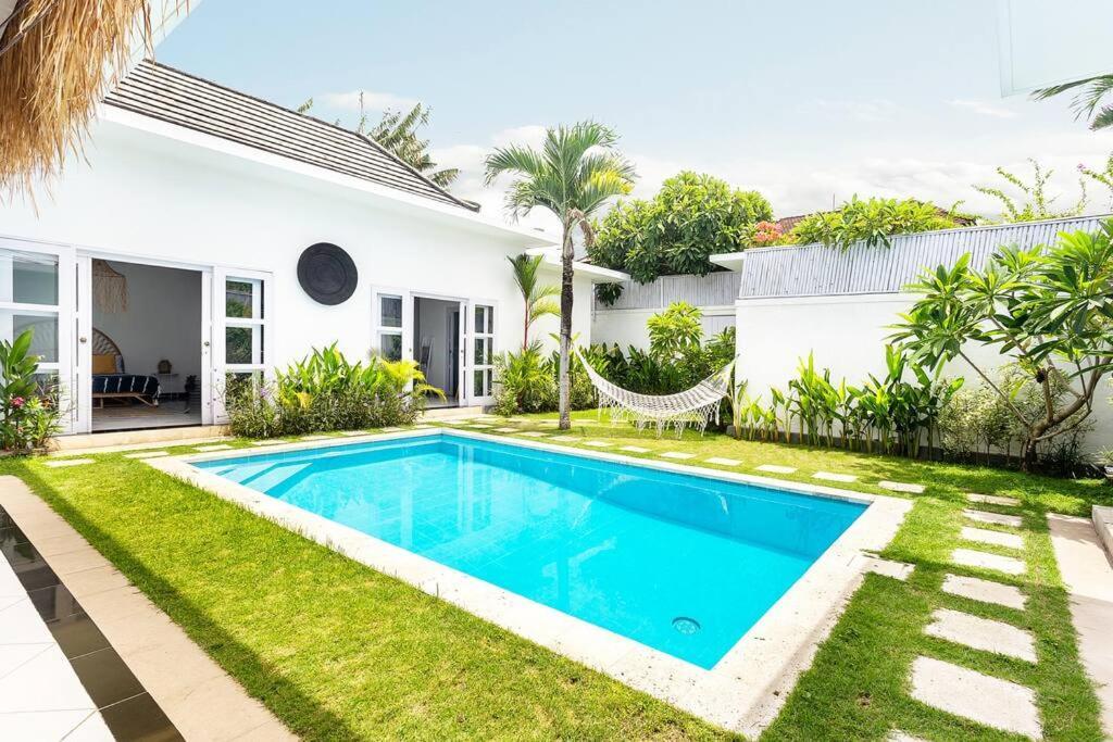 Villa Lovely, Boho In Prime Location Seminyak (Bali)